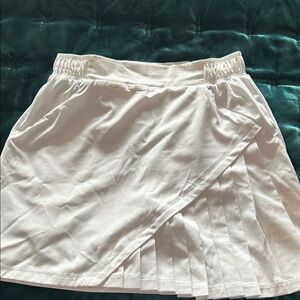 Mondetta White Mini Skirt